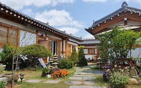 Dorandoran Guesthouse